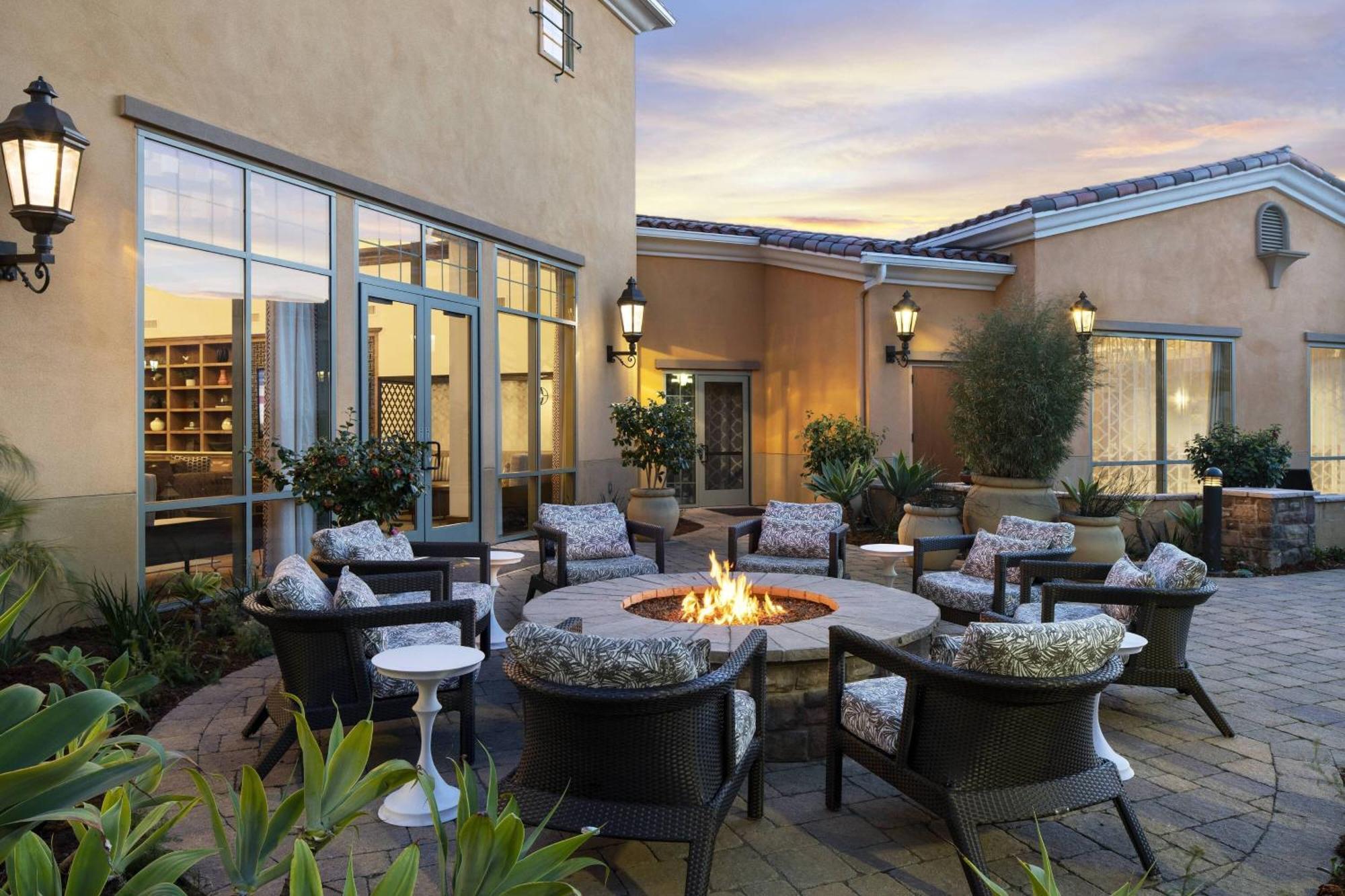 Courtyard By Marriott Santa Barbara Goleta Ξενοδοχείο Εξωτερικό φωτογραφία