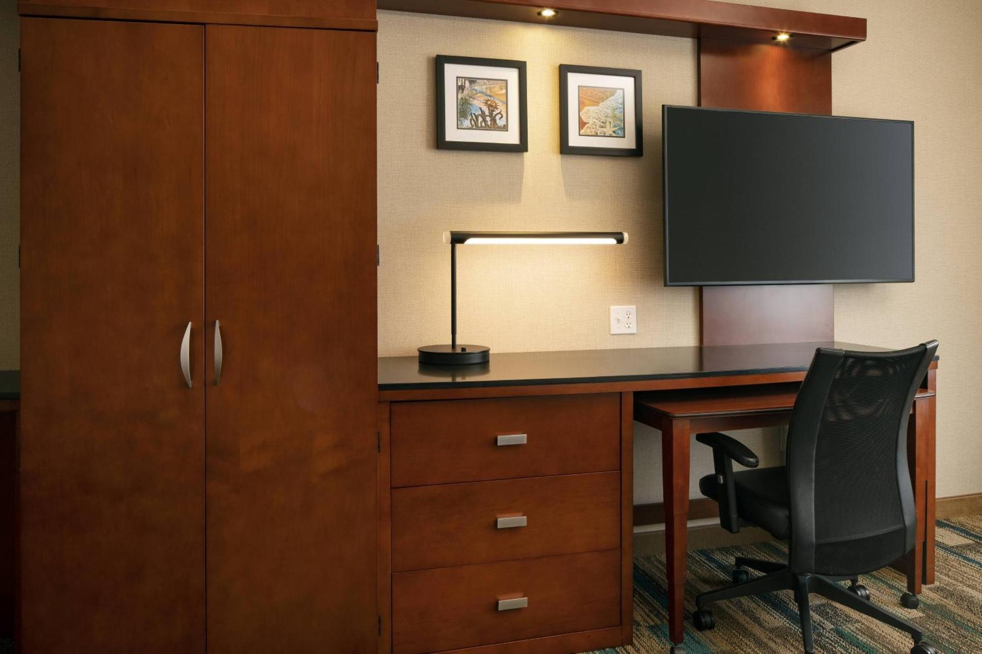 Courtyard By Marriott Santa Barbara Goleta Ξενοδοχείο Εξωτερικό φωτογραφία