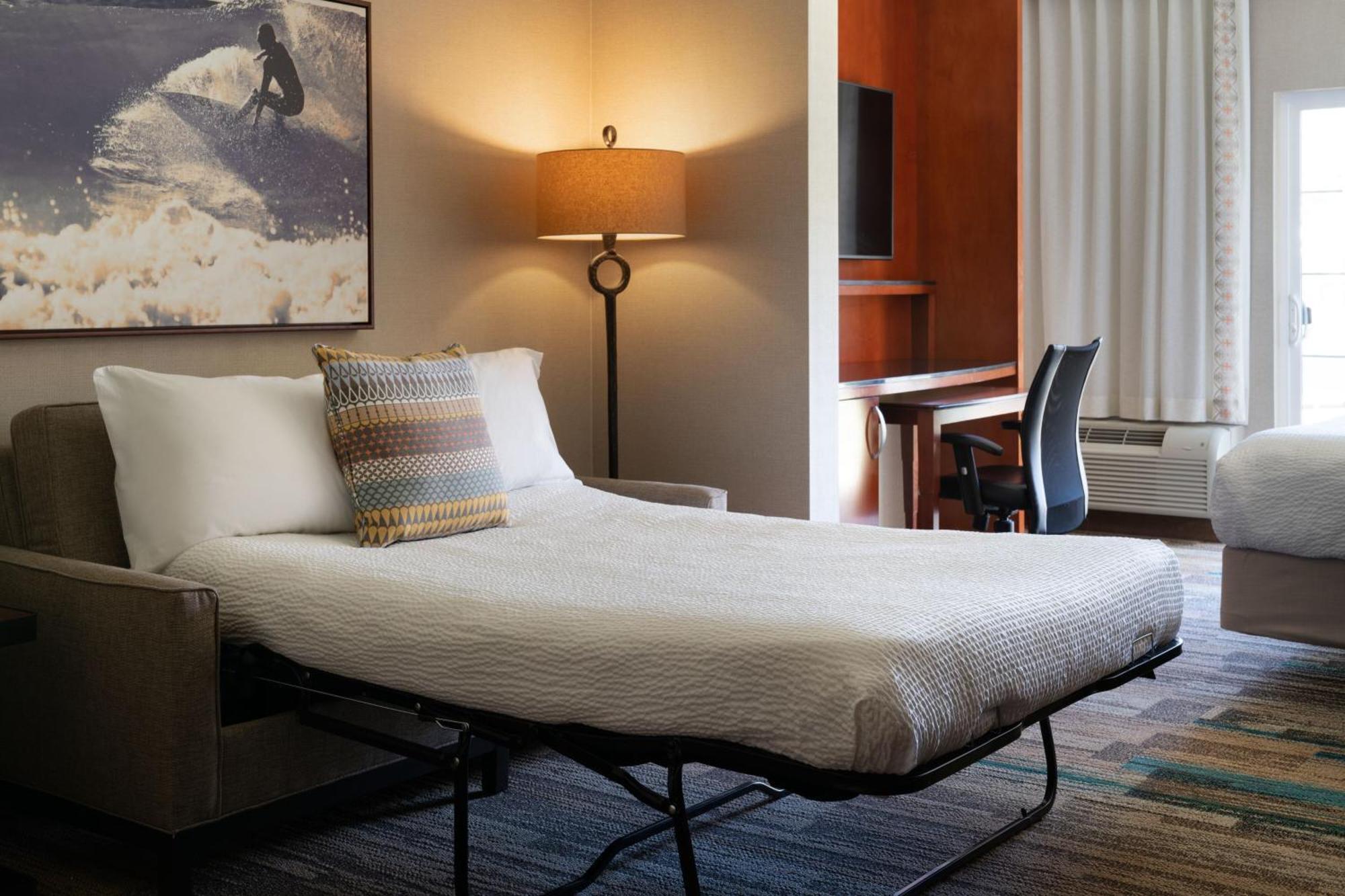 Courtyard By Marriott Santa Barbara Goleta Ξενοδοχείο Εξωτερικό φωτογραφία