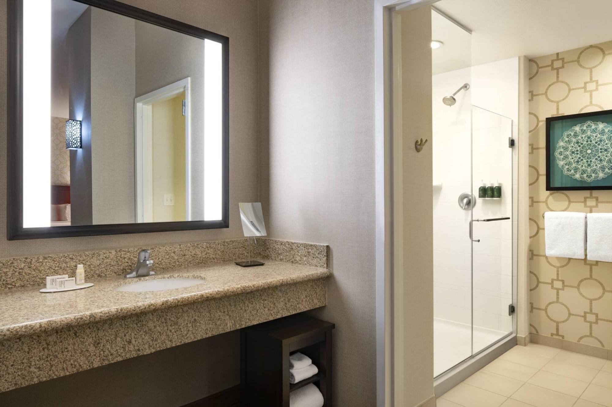 Courtyard By Marriott Santa Barbara Goleta Ξενοδοχείο Εξωτερικό φωτογραφία