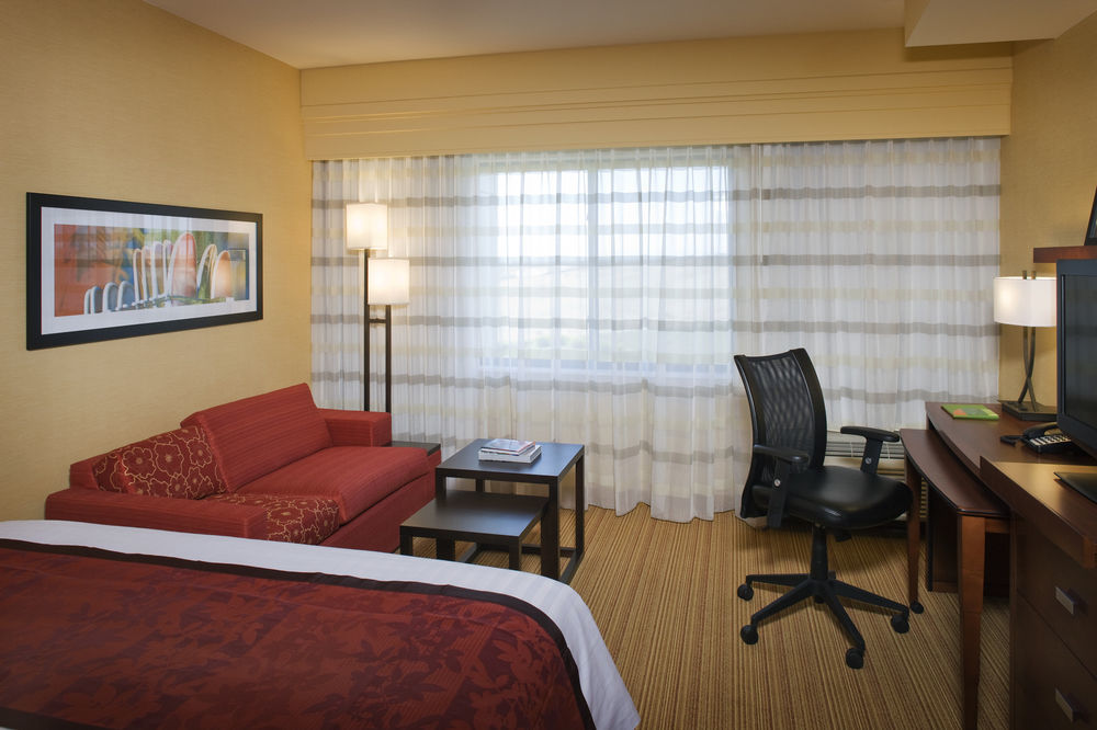 Courtyard By Marriott Santa Barbara Goleta Ξενοδοχείο Εξωτερικό φωτογραφία