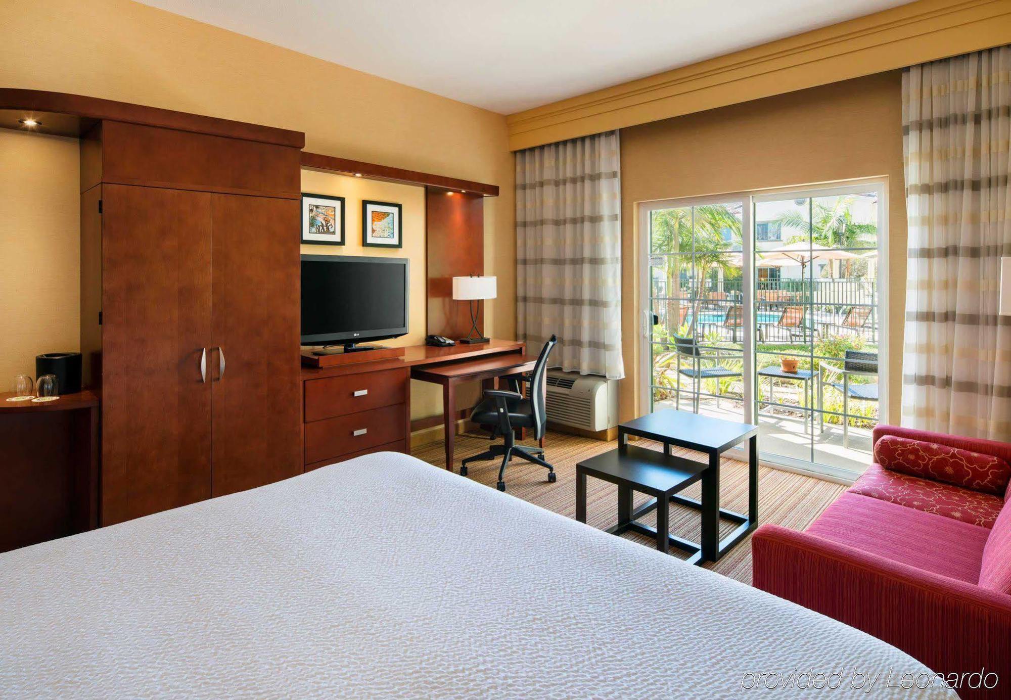 Courtyard By Marriott Santa Barbara Goleta Ξενοδοχείο Εξωτερικό φωτογραφία